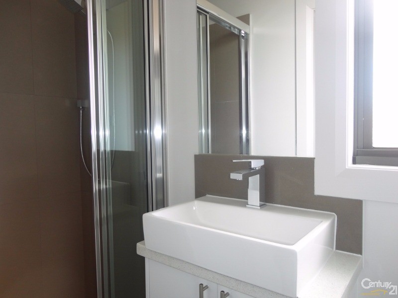 1/37 Margaret Street, Clayton VIC 3168