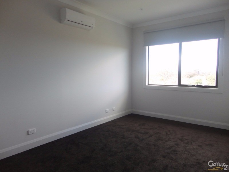 1/37 Margaret Street, Clayton VIC 3168