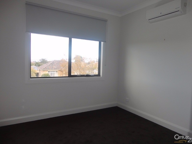 1/37 Margaret Street, Clayton VIC 3168