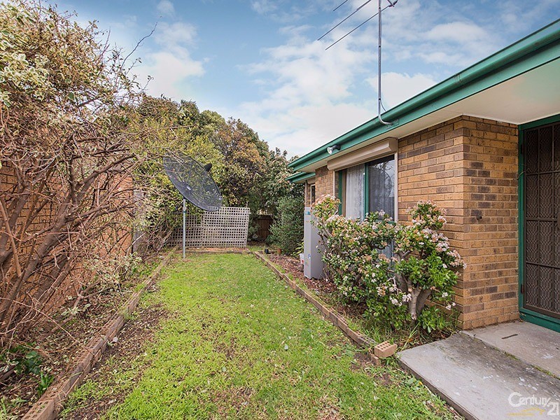 1 Tomintoul Court, Clarinda VIC 3169