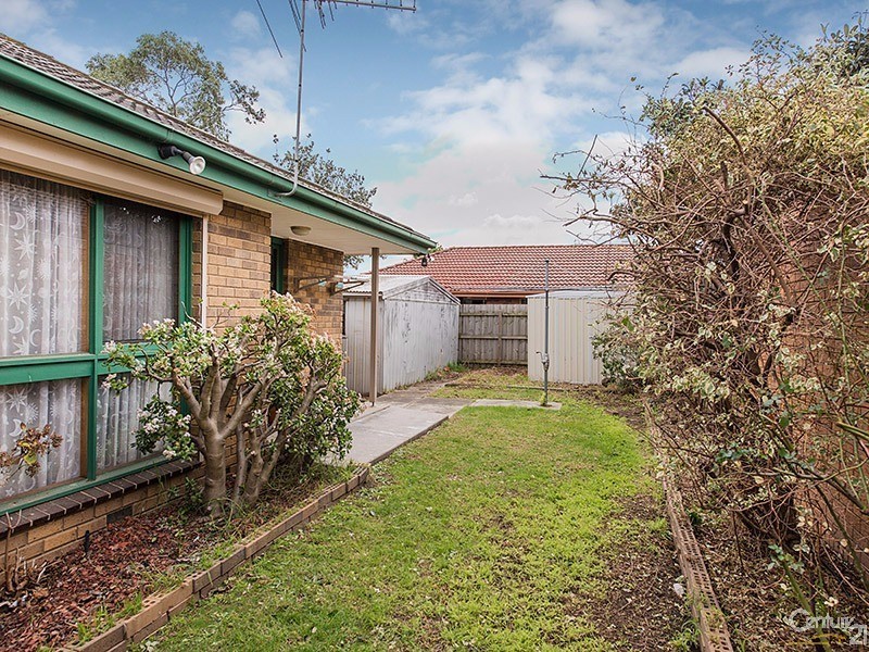 1 Tomintoul Court, Clarinda VIC 3169