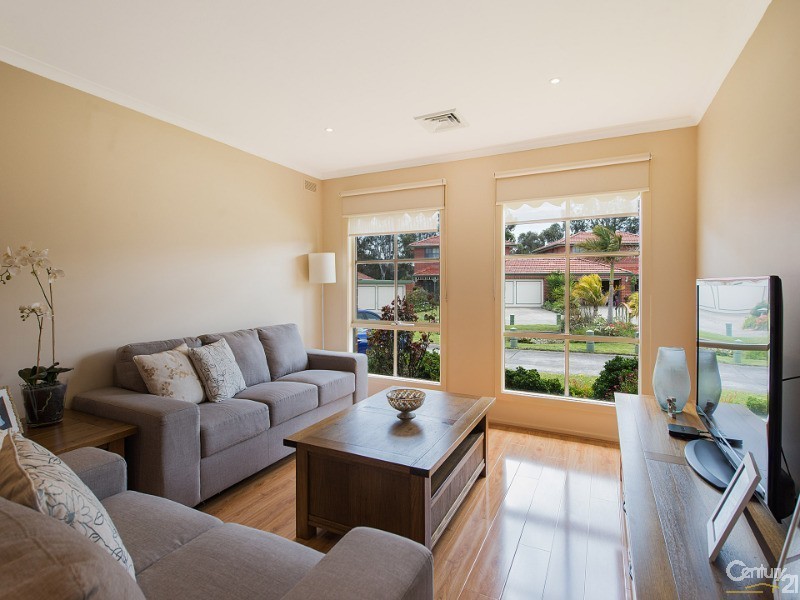 6 Rips Court, Dingley Village VIC 3172