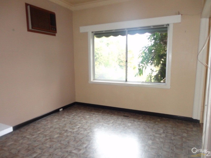 13 Colonel Street, Clayton VIC 3168