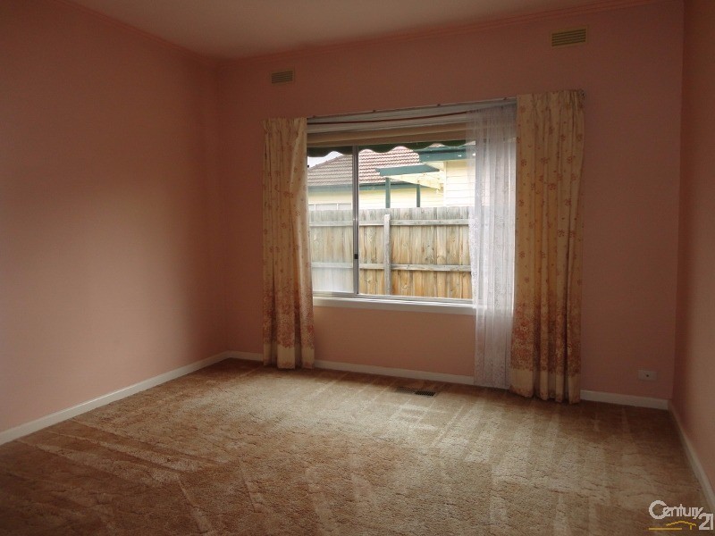 13 Colonel Street, Clayton VIC 3168