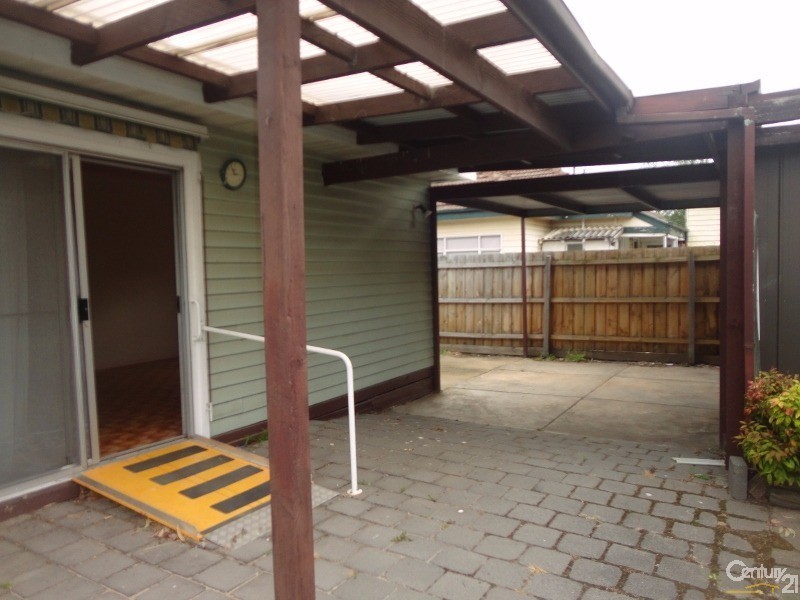 13 Colonel Street, Clayton VIC 3168