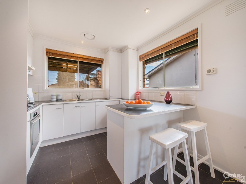 31 Warraweena Road, Clayton South VIC 3169