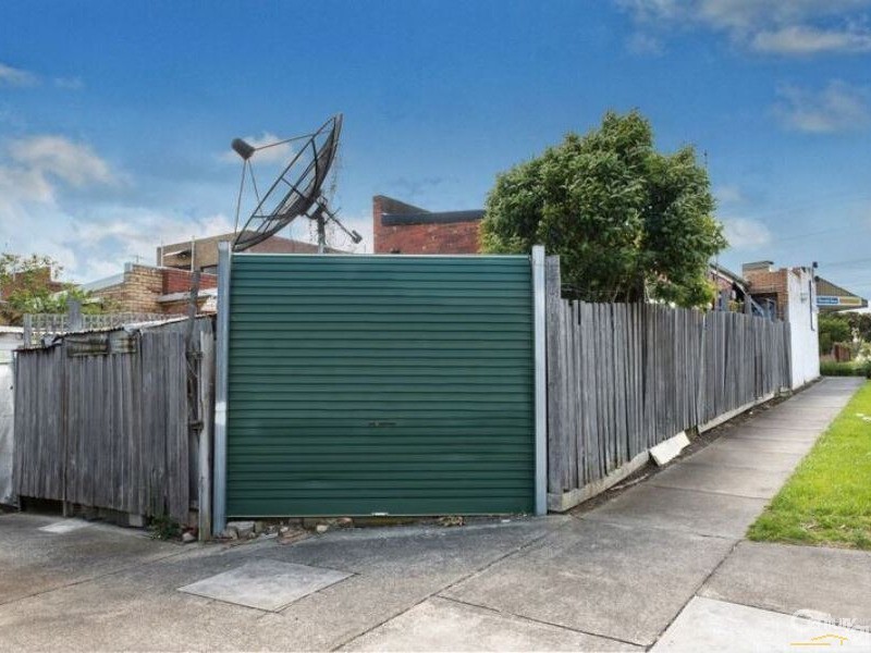 63 Stanley Avenue, Mount Waverley VIC 3149