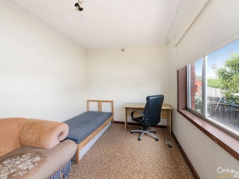 63 Stanley Avenue, Mount Waverley VIC 3149