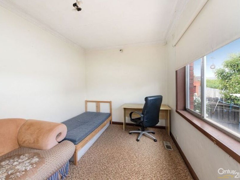 63 Stanley Avenue, Mount Waverley VIC 3149