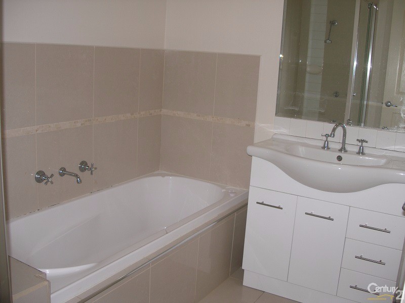 2/53 Margaret Street, Clayton VIC 3168