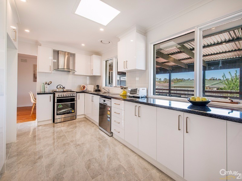 4 Estelle Court, Noble Park North VIC 3174