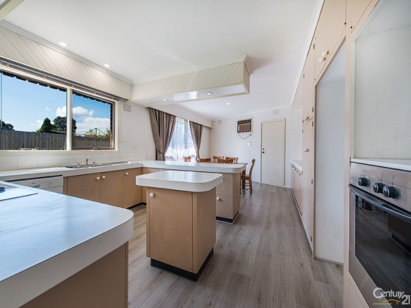 5 Ovens Court, Clayton South VIC 3169