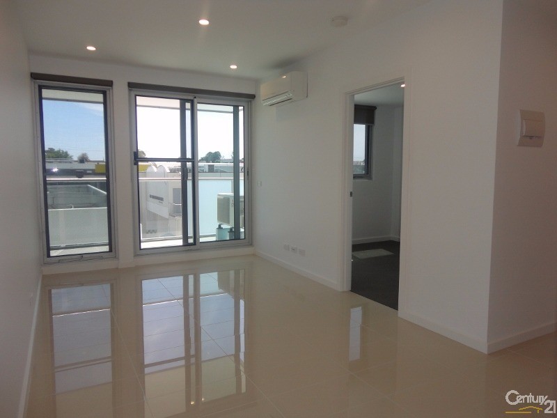202/1525  Dandenong Road, Oakleigh VIC 3166