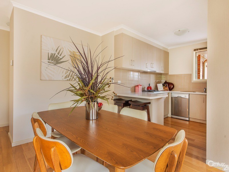 2/22 The Parade, Clarinda VIC 3169