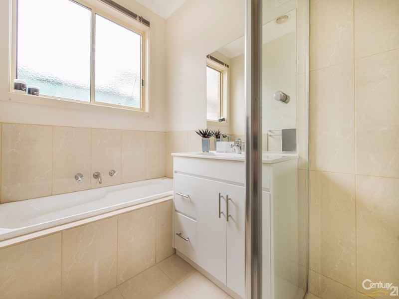 2/22 The Parade, Clarinda VIC 3169