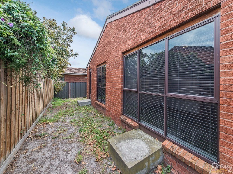 8/555 Clayton Road, Clayton South VIC 3169