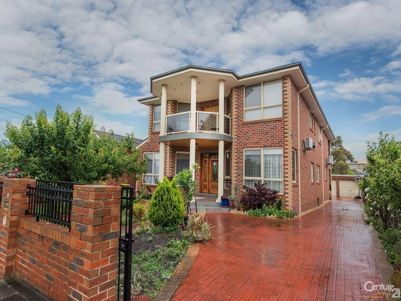 9 Donald Street, Clayton VIC 3168