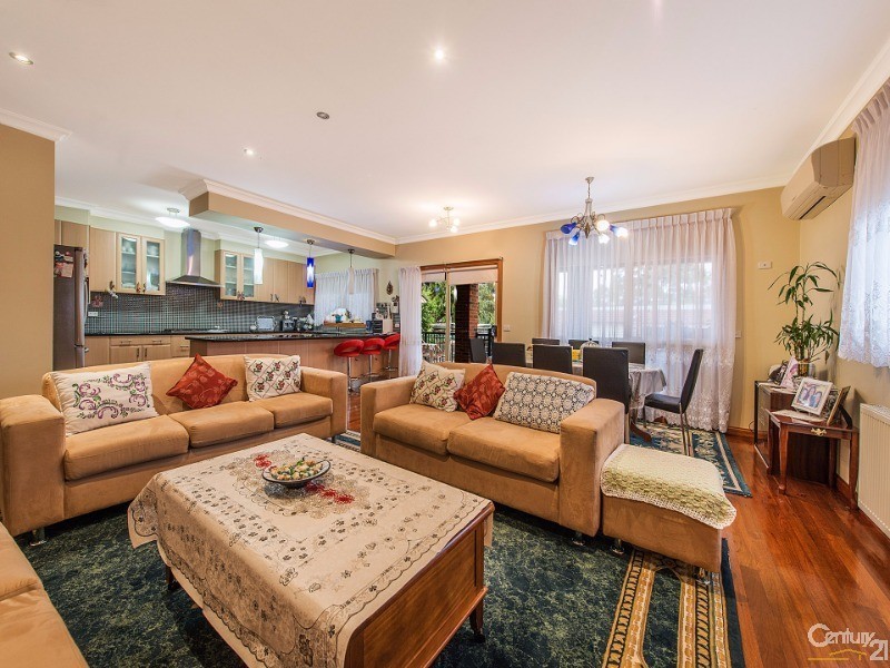 9 Donald Street, Clayton VIC 3168
