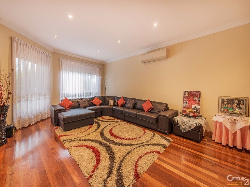 9 Donald Street, Clayton VIC 3168