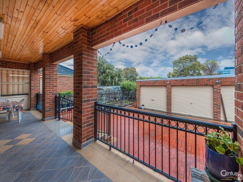 9 Donald Street, Clayton VIC 3168