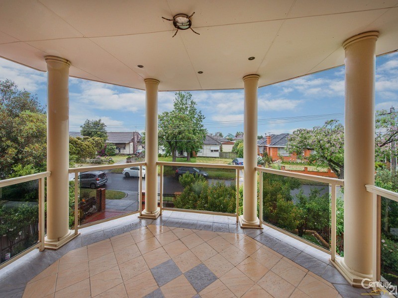 9 Donald Street, Clayton VIC 3168