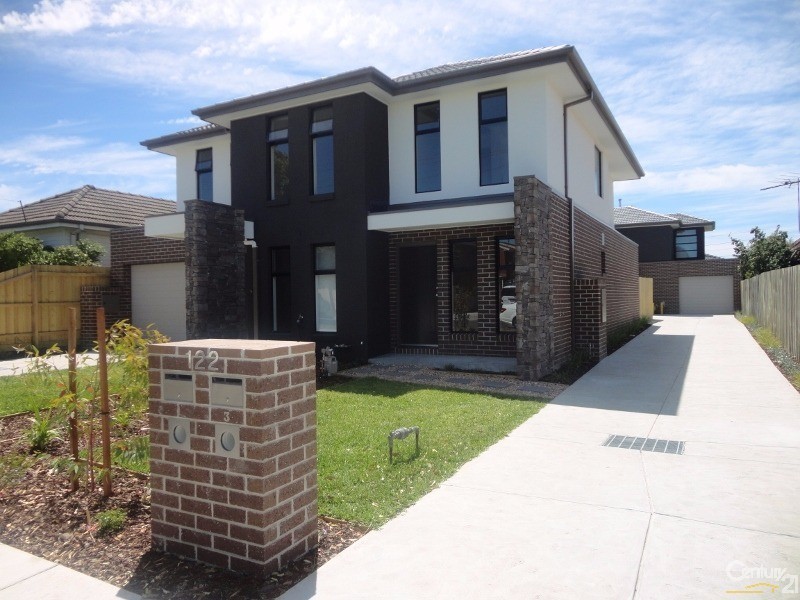 1/122 Kanooka Grove, Clayton VIC 3168