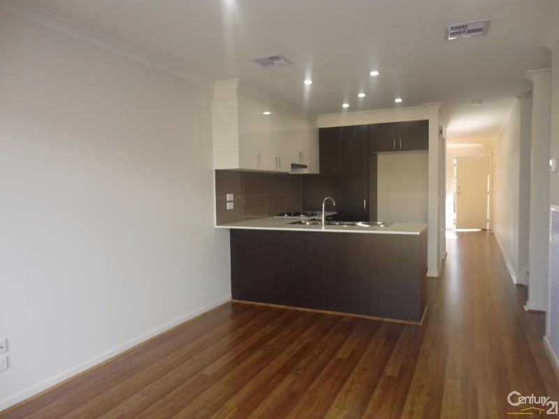 1/122 Kanooka Grove, Clayton VIC 3168