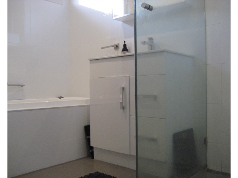 2/19-21 Sarton Road, Clayton VIC 3168