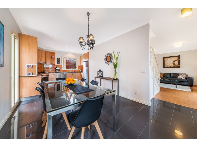 2/15-17 Springs Road, Clayton South VIC 3169