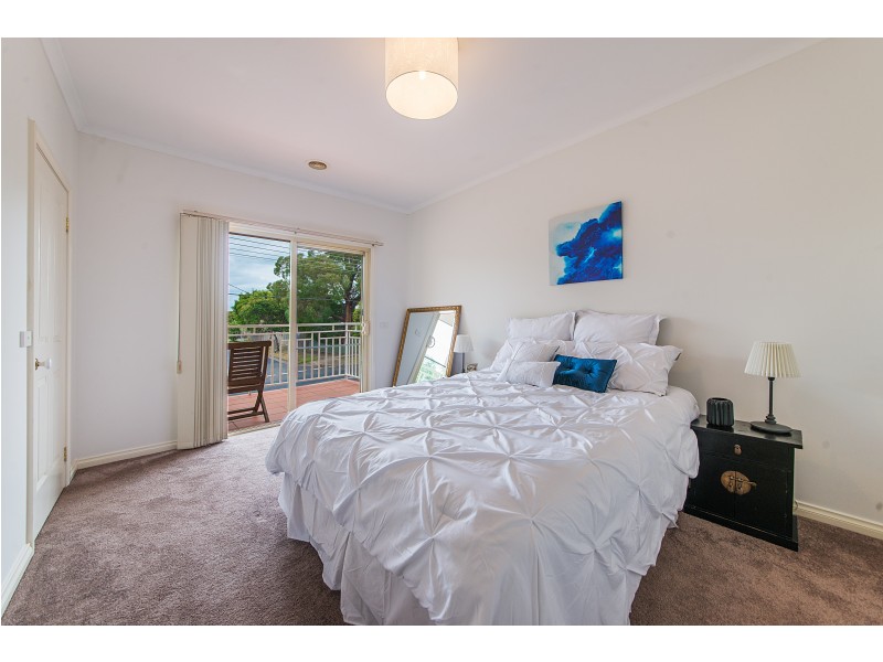 2/15-17 Springs Road, Clayton South VIC 3169