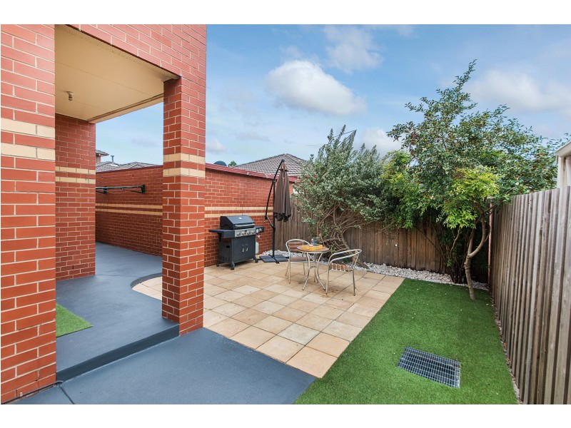 2/15-17 Springs Road, Clayton South VIC 3169