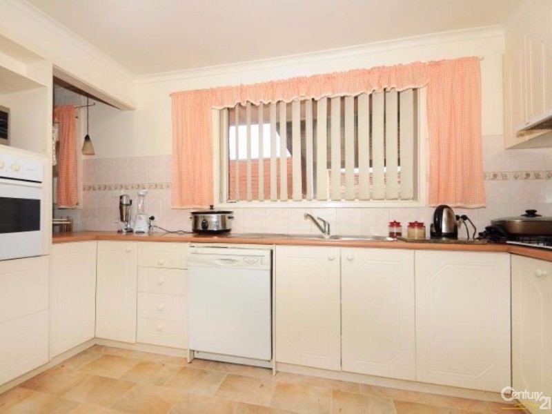 20 Narrumburn Road, Clayton South VIC 3169