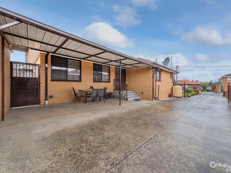 17 Lanark Street, Clayton South VIC 3169