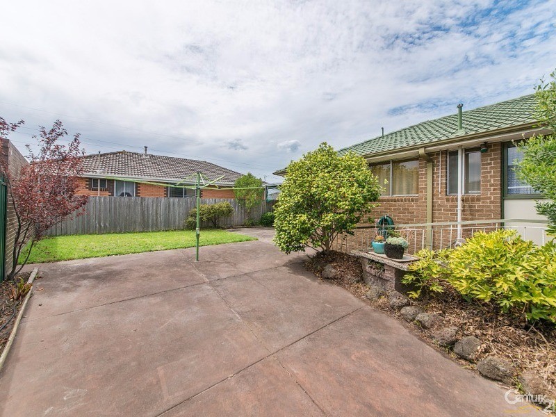 64 Sylvander Street, Clayton South VIC 3169