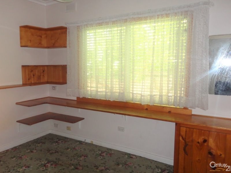 24 Marshall Avenue, Clayton VIC 3168