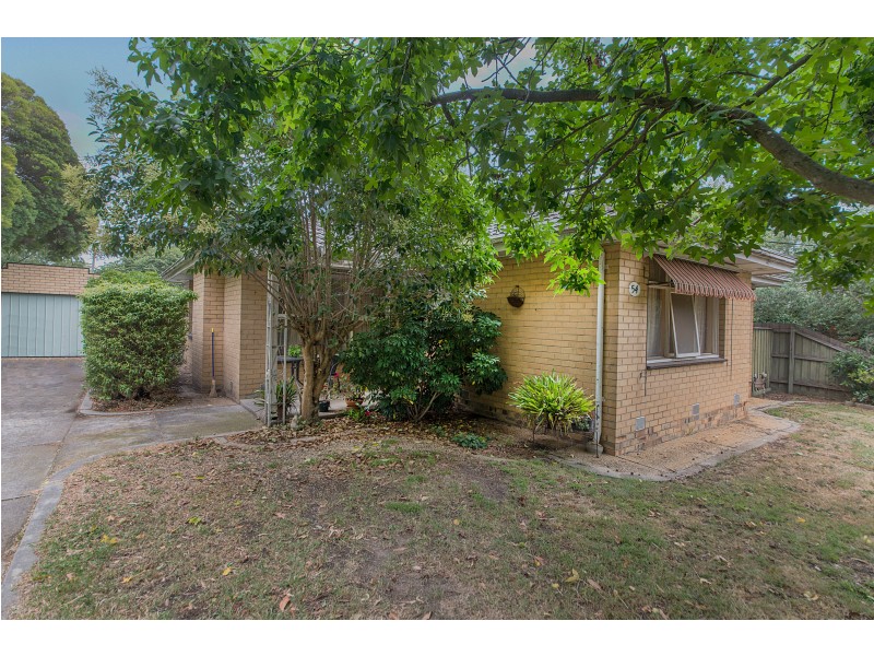 54 Saniky Street, Notting Hill VIC 3168
