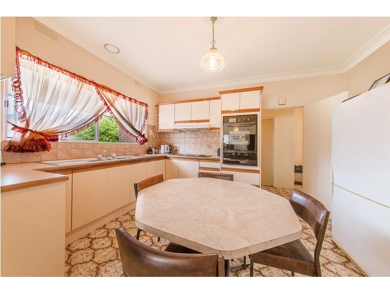 56 Highland Avenue, Oakleigh East VIC 3166