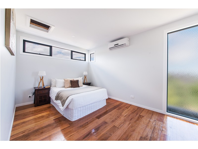 2/5 Madeleine Road, Clayton VIC 3168