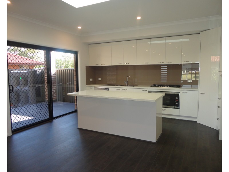 2/84 Rosebank Avenue, Clayton VIC 3168