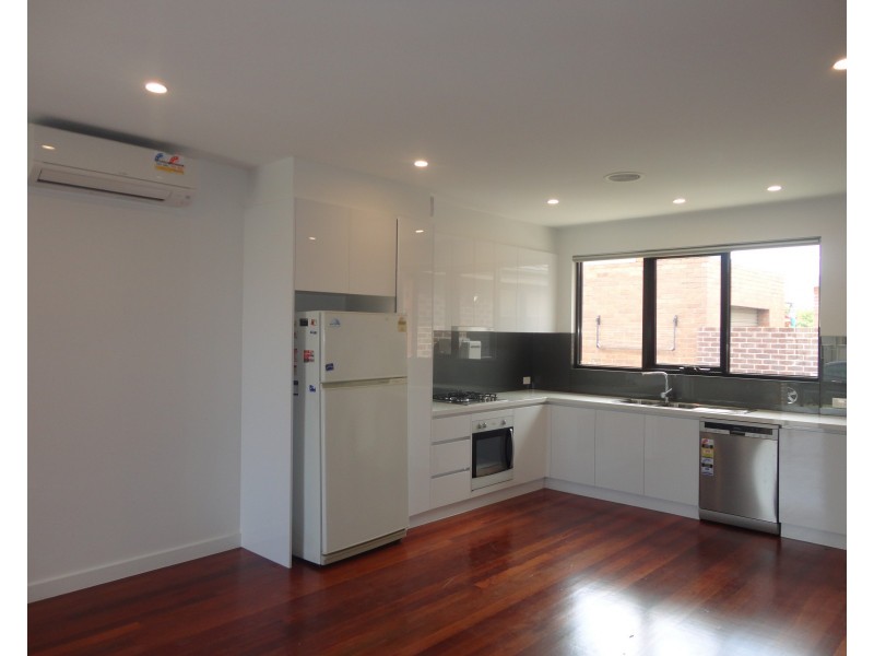 25 Helena Street, Clayton South VIC 3169