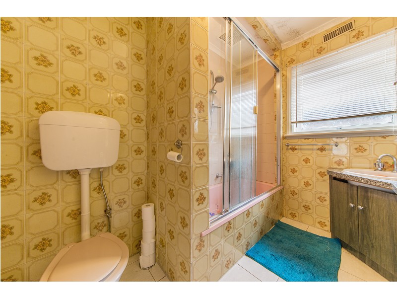 1/16 Worsley Avenue, Clayton South VIC 3169