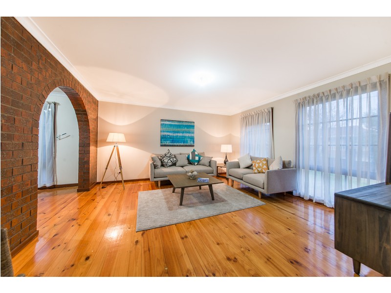 43 Sandalwood Drive, Oakleigh South VIC 3167