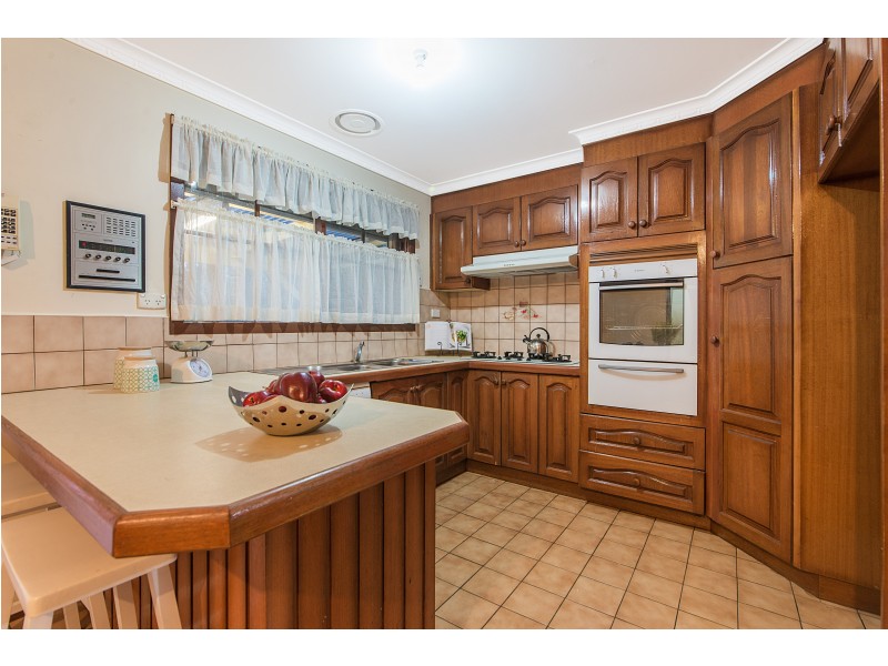 43 Sandalwood Drive, Oakleigh South VIC 3167