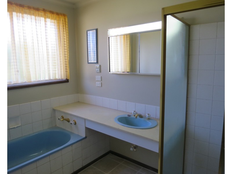 64 Sylvander Street, Clayton South VIC 3169