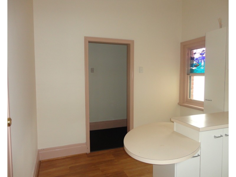 9 Holmwood Avenue, Brighton VIC 3186