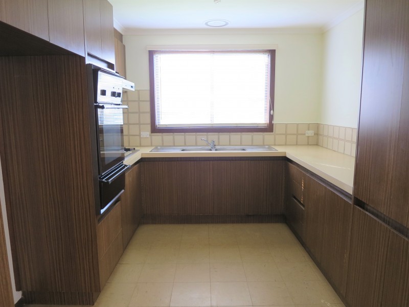 1/136-138 Bourke Road, Clarinda VIC 3169