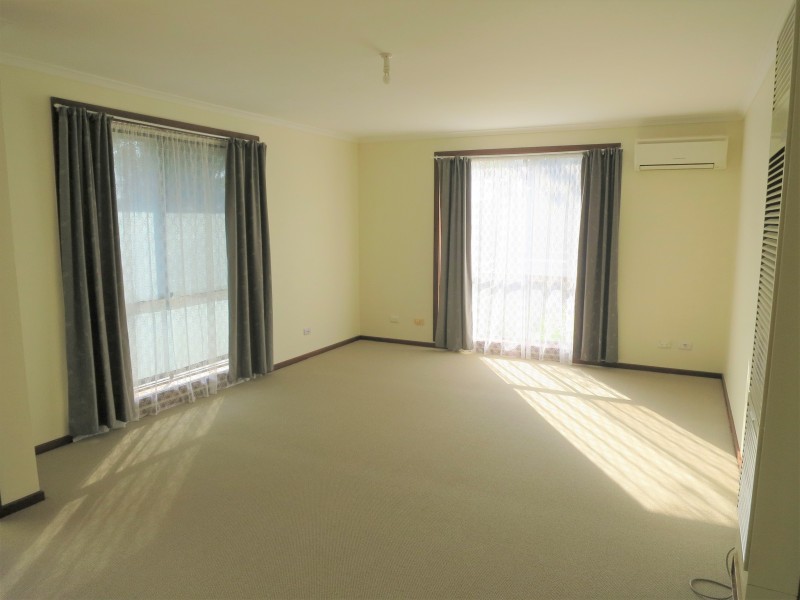 1/136-138 Bourke Road, Clarinda VIC 3169