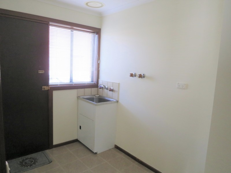 1/136-138 Bourke Road, Clarinda VIC 3169