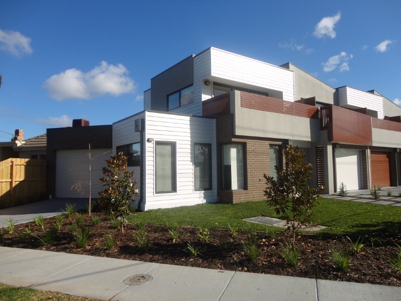 482C Haughton Road, Clayton South VIC 3169