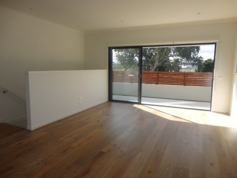 482C Haughton Road, Clayton South VIC 3169